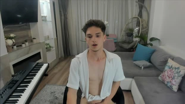 johnnyk8 04-08-2026 Male Gay Pretty Video