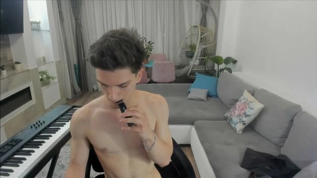 johnnyk8 07-08-2026 Male naughty hardcock Video