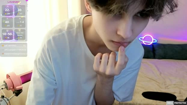 _milway_ 08-08-2026 Male kiss Topless Video