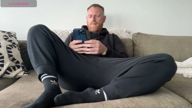 aaronstone_ 10-08-2026 Male Webcam bigtoys Video