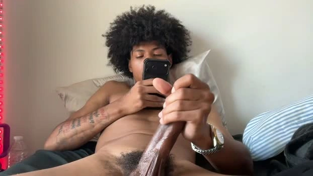 mandingoomann5 09-08-2026 Male kissing legs Video