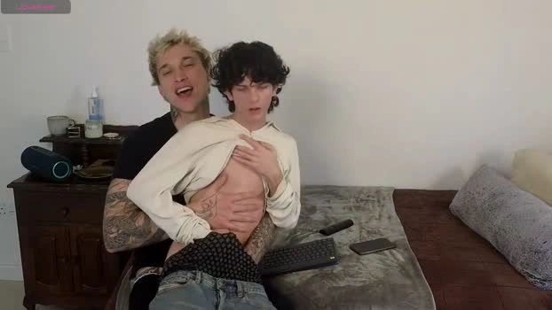 jaycex_69 13-08-2026 Male kiss kissing Video