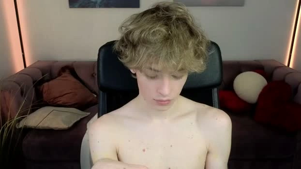 curly_twinkboy 14-08-2026 Male juicy analtoy Video