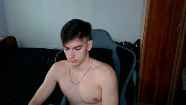 bradyflint 15-08-2026 Male naked prettyface Video