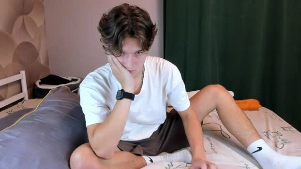 ian_flor 15-08-2026 Male squirt hardcock Video