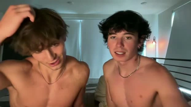 itsevanwade 15-08-2026 Male kissing sexymale Video