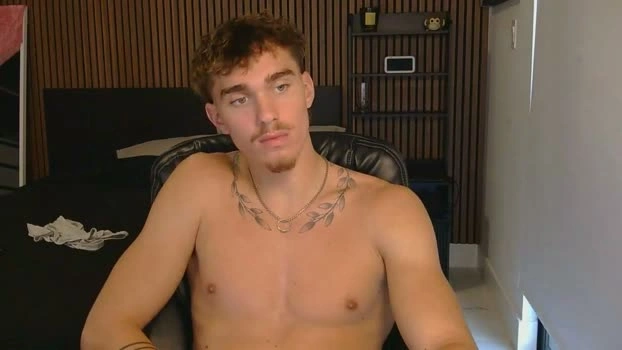 thenicoryder 15-08-2026 Male show kissing Video