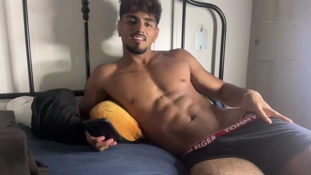 avamo2 16-08-2026 Male sexy big Video