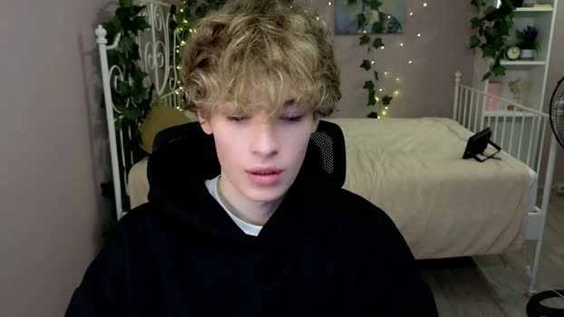 curly_twinkboy 15-08-2026 Male sexykitty Recorded Video