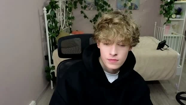 curly_twinkboy 16-08-2026 Male bigload bigtoys Video