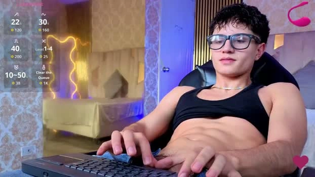 kyler_tay 15-08-2026 Male juicy spanking Video
