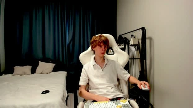 wawesuck 16-08-2026 Male Topless fingering Video