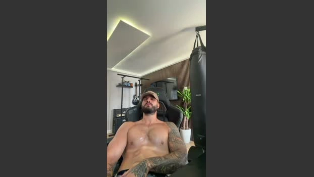 dan_345154 17-08-2026 Male Naked prettyface Video