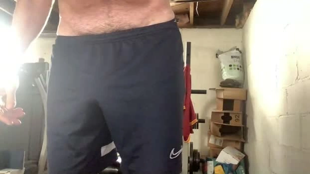 bijockdadohio 17-08-2026 Male legs kiss Video