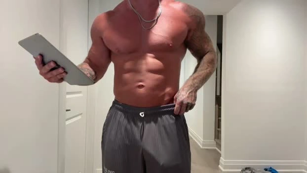 cadenhunterr 18-08-2026 Male analsex Naked Video