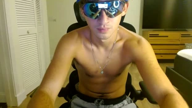 whiteboy770 18-08-2026 Male strip jerking Video