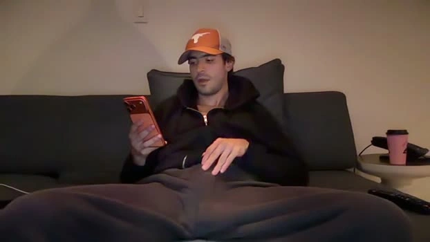 ckeefer96 19-08-2026 Male Topless fuckme Video