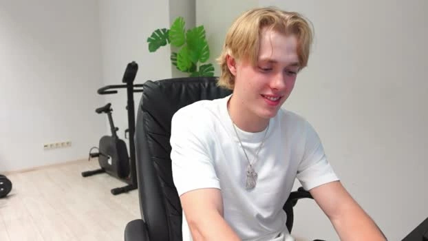 damien_dallas 19-08-2026 Male wank lick Video