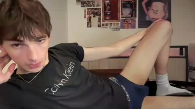 its_rowan 19-08-2026 Male play Nude Video
