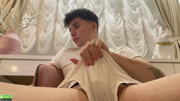 sky_hexx 18-08-2026 Male Pretty suckshow Video
