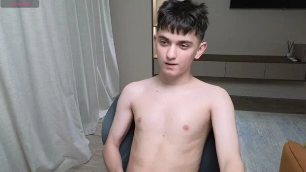alexander_18_xxl 19-08-2026 Male bigass Nude Video