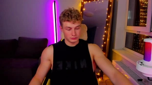 kurt_hanssen 19-08-2026 Male horny cute Video