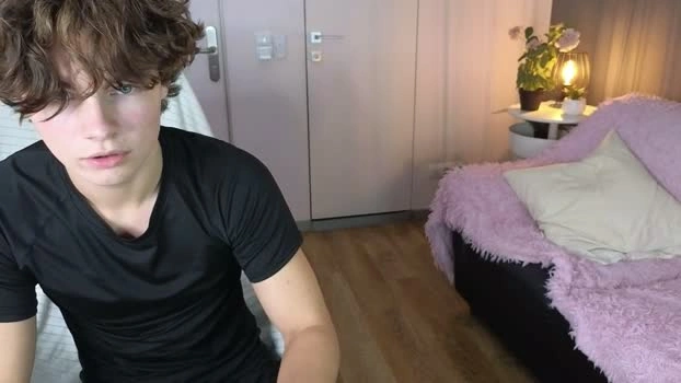 whiteskyy_ 19-08-2026 Male squirt ass Video