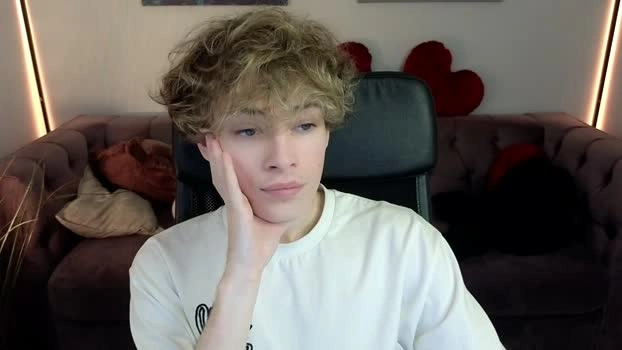 curly_twinkboy 21-08-2026 Male sexyfeet Webcam Video