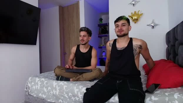aron_santoro1 21-08-2026 Male gay striptease Video