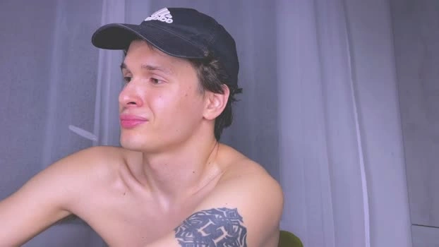 estremecerse 22-08-2026 Male jerking fuckher Video