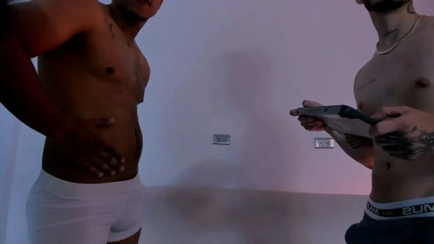 web_gammer_ 22-08-2026 Male bigass moan Video