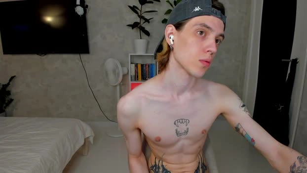 abslut 22-08-2026 Male skinny sexyfeet Video