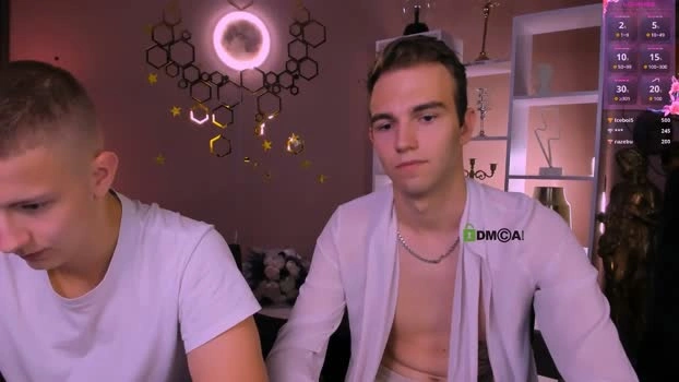 emmanuel_shine 22-08-2026 Male kiss Cam Video