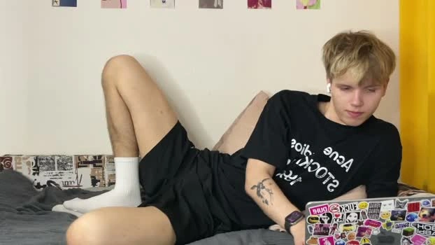 metratok 22-08-2026 Male lick wank Video