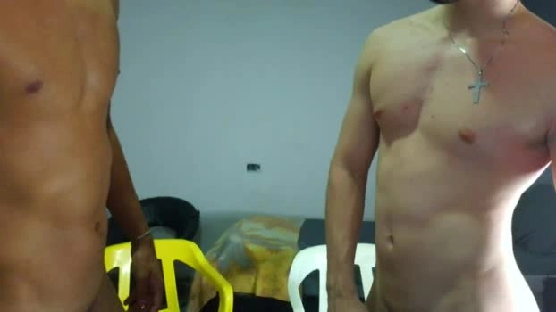 jean_burns 24-08-2026 Male kissing sexybody Video