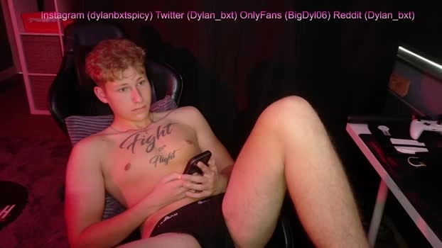 lildyl06 24-08-2026 Male legs bigass Video