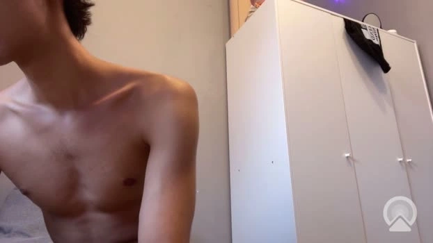 roma_shyguy_ 24-08-2026 Male Webcam bj-dildo Video