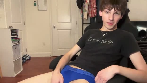 its_rowan 24-08-2026 Male jerkoff kinky Video