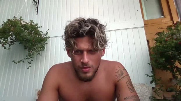 roberto_twink1 25-08-2026 Male Gay naked Video