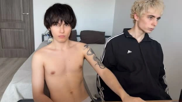 w1z1x 25-08-2026 Male moan cute Video