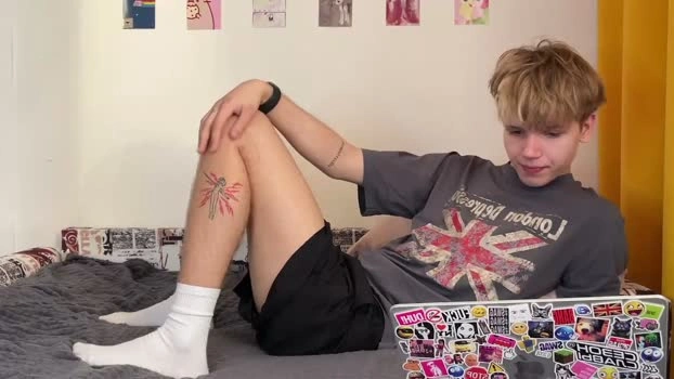 metratok 25-08-2026 Male hard nude Video