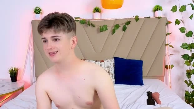 miless_cooper 26-08-2026 Male Cam naughty Video