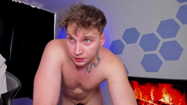 chris_tyson 27-08-2026 Male amateur kinky Video