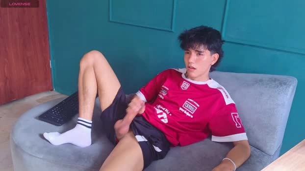 christopher_robin4 27-08-2026 Male kissing sexyfeet Video
