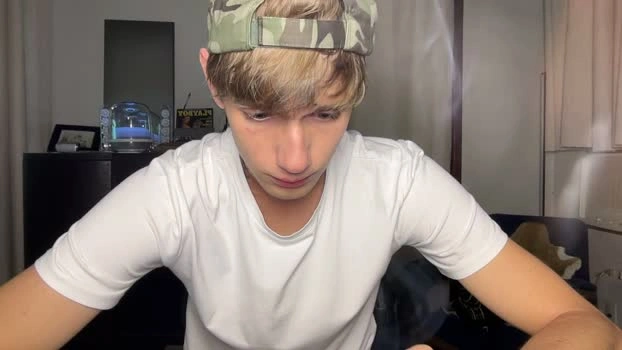 mason_gallagher 28-08-2026 Male cute play Video
