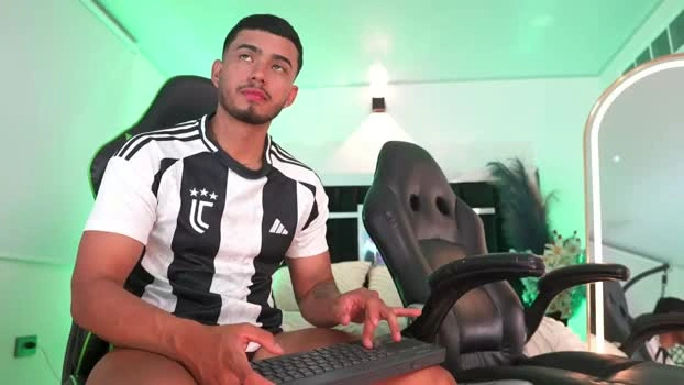 tony_newmen 28-08-2026 Male yummy fuckme Video