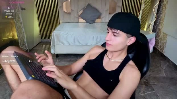 kyler_tay 30-08-2026 Male fingers Gay Video