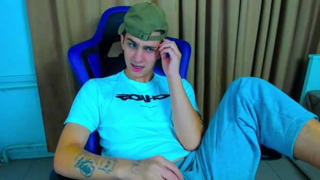 frank_mooree 31-08-2026 Male show blowjob Video
