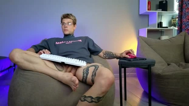 dkanis 01-09-2026 Male suck show Video