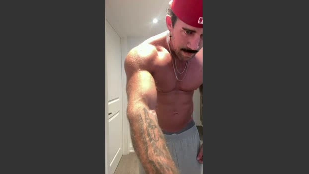 cadenhunterr 04-09-2026 Male Naked spank Video